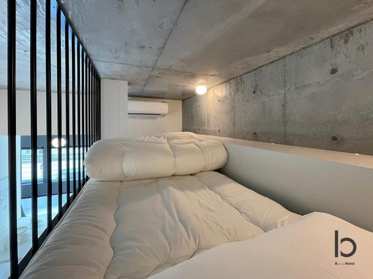 Bhotel Nekoyard - Stylish Loft Studio Steps From Peace Park Хиросима Экстерьер фото